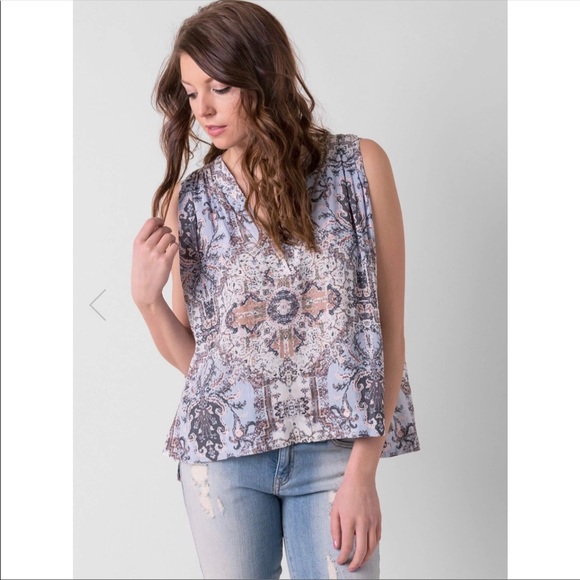 Free People Darcy Flowy Top - Picture 3 of 9